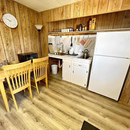 1 Bedroom Home Near Lassen Volcanic Park Paynes Creek Bagian luar foto