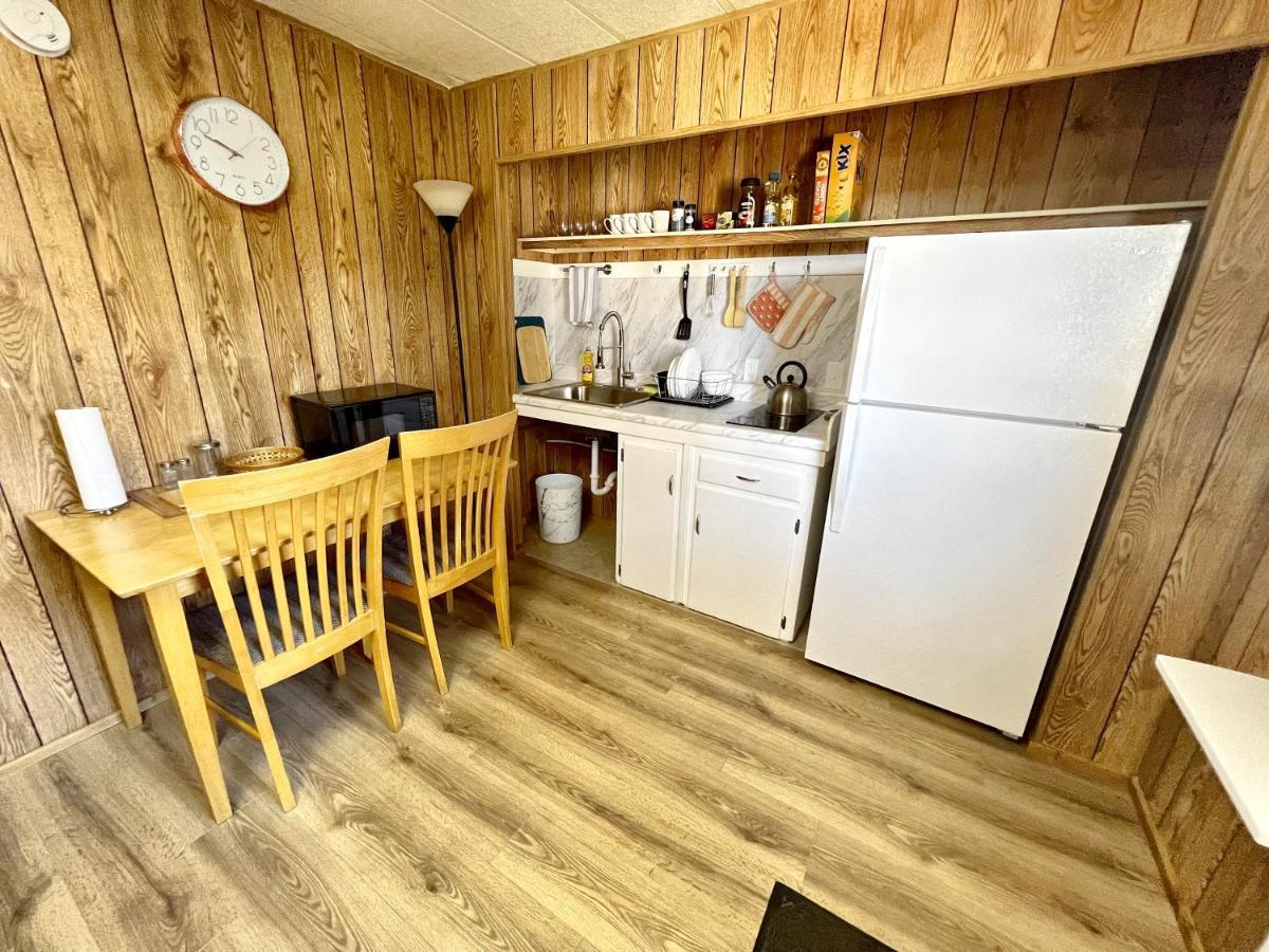 1 Bedroom Home Near Lassen Volcanic Park Paynes Creek Bagian luar foto